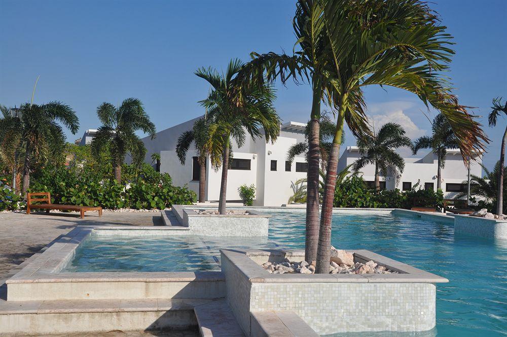Sunny Curacao - Blue Bay Lodges Exterior foto